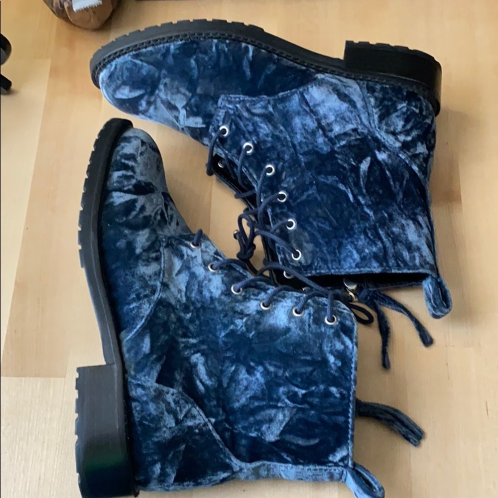 Velvet Gerry combat boots - Picture 6 of 6